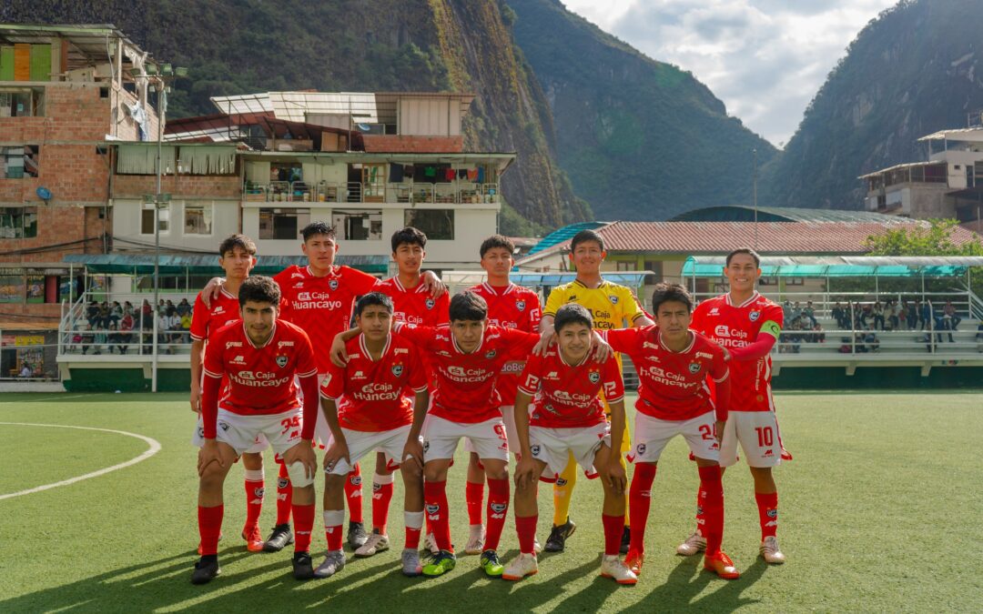 El Club Cienciano de la SUB 17 se proclama campeón en el estadio Jose Nouchi Portilo del distrito de Machupicchu